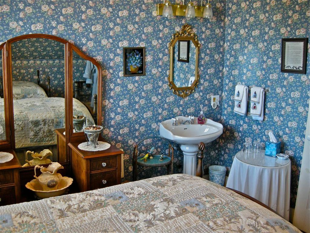The Old Tower House Bed & Breakfast North Bend Buitenkant foto