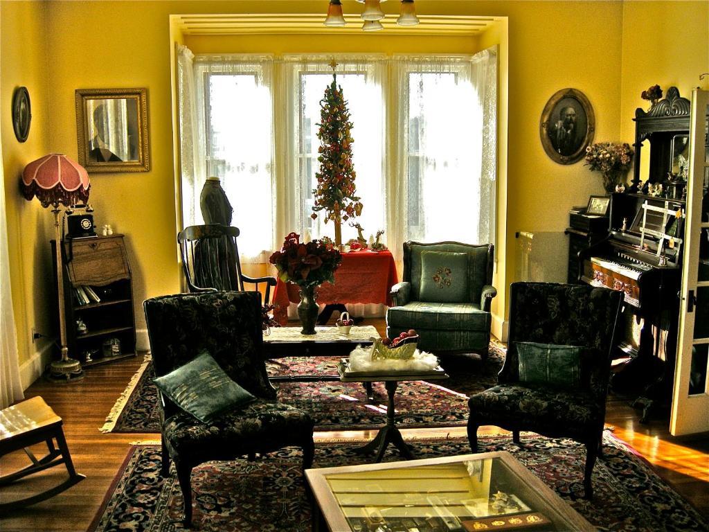 The Old Tower House Bed & Breakfast North Bend Buitenkant foto